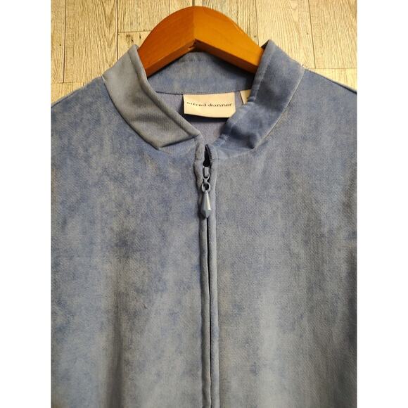 Alfred Dunner Women's Blue Embroidered Rhinestone Pockets Velour Jacket Size 16 - Picture 3 of 7